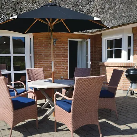 Four-bedroom Holiday In Blåvand