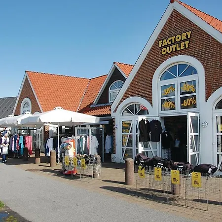 Four-bedroom Holiday In Blåvand