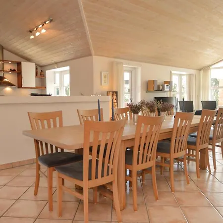 Four-bedroom Holiday In Tatil Evi *